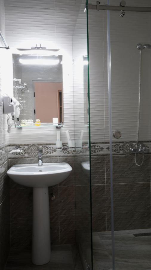 Hotel Shosh Modern Tasjkent Buitenkant foto